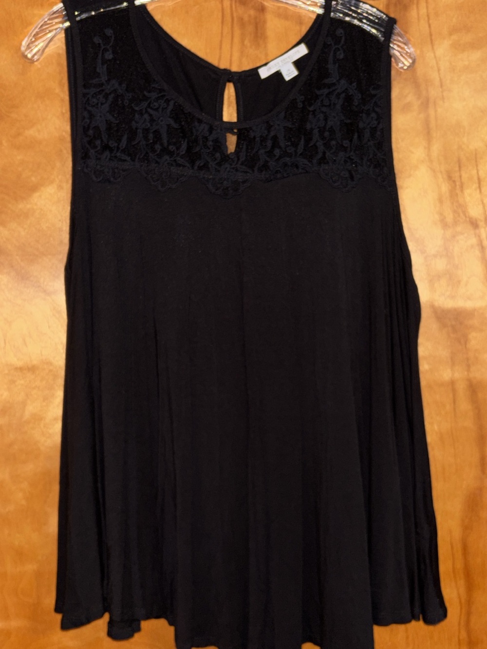 Green Envelope Black Sleeveless Tank with Lace Yoke